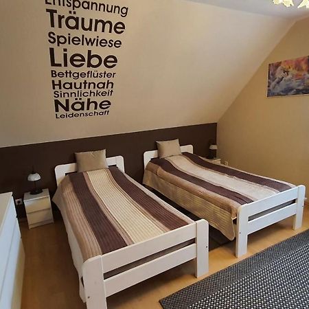 Nettes 2- Zimmer Apartment Sehnde Εξωτερικό φωτογραφία