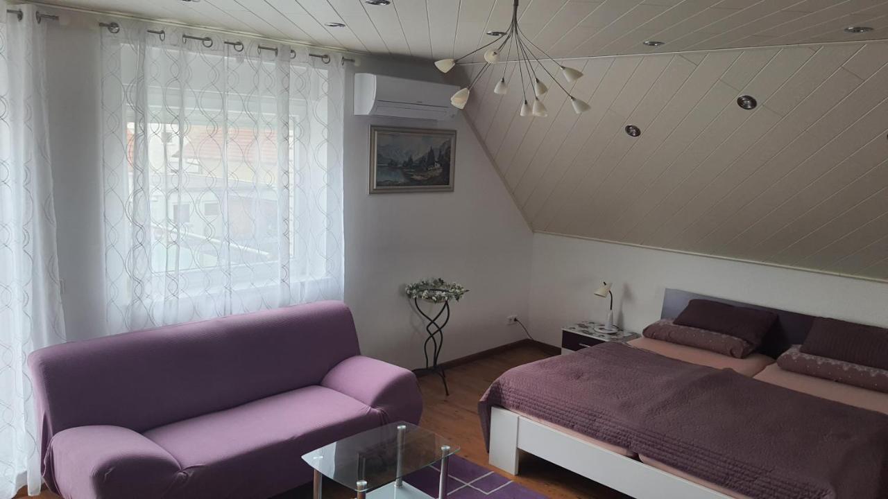 Nettes 2- Zimmer Apartment Sehnde Εξωτερικό φωτογραφία