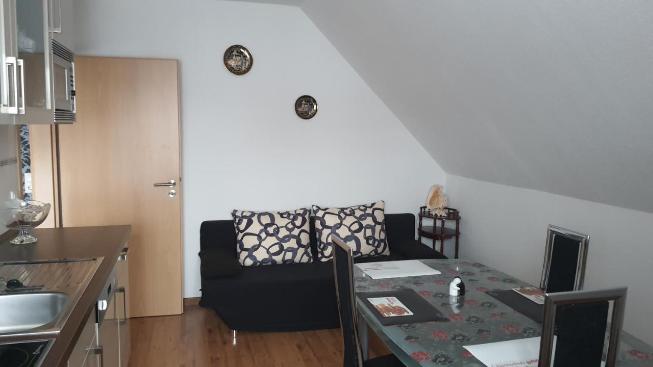 Nettes 2- Zimmer Apartment Sehnde Εξωτερικό φωτογραφία
