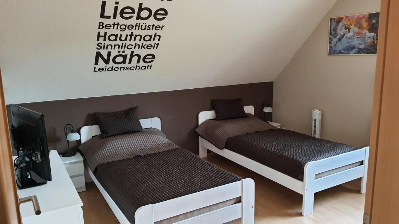 Nettes 2- Zimmer Apartment Sehnde Εξωτερικό φωτογραφία